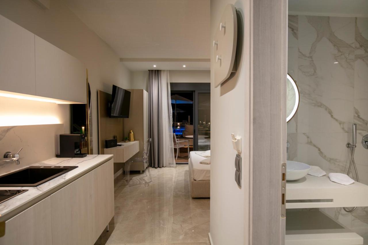 סקאלה פוטאמיאס B&D Luxury Suites מראה חיצוני תמונה